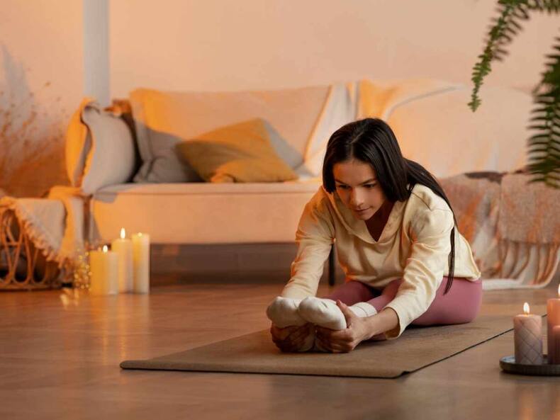 7 Easy Everyday Morning Yoga Asanas To Reduce Pain In Legs