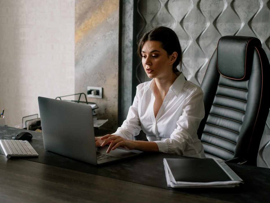 7 Ways In Which You Can Beat Stress By Practising Mindfulness In Office