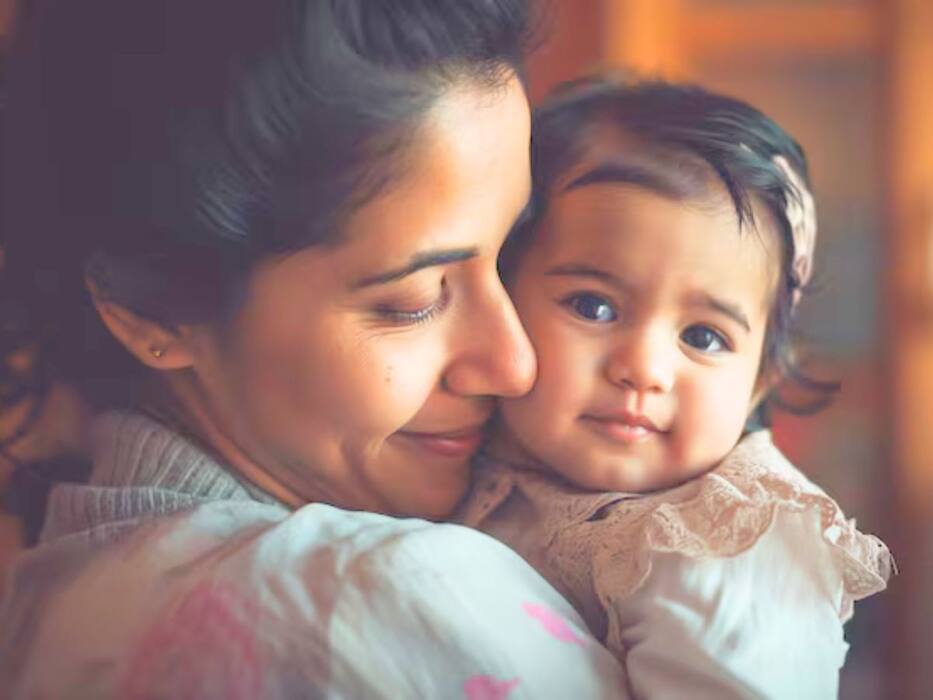 मां लक्ष्मी के नाम पर रखें अपनी बेबी गर्ल का नेम, बच्ची के साथ आप पर भी रहेगी माता रानी की कृपा