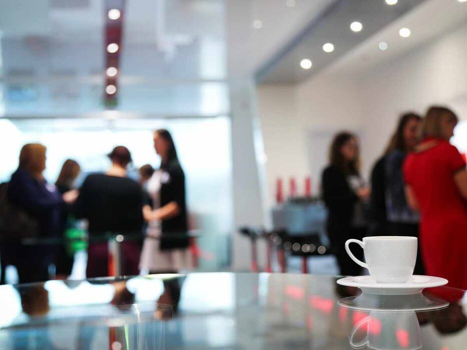 7 Ways In Which You Can Beat Stress By Practising Mindfulness In Office