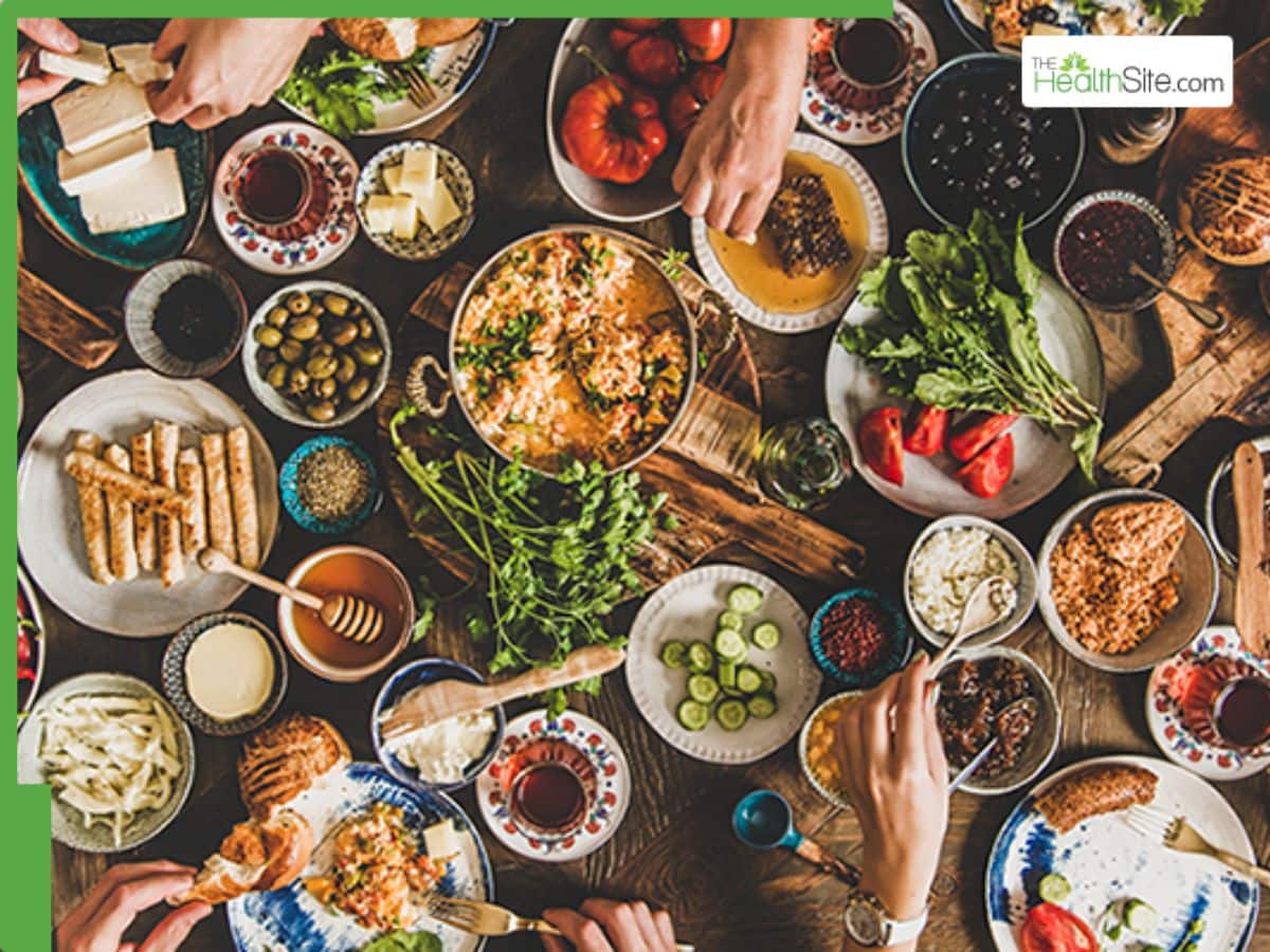 What Not To Eat In Rainy Season If You Have Gut Issues Or Acidity | TheHealthSite.com