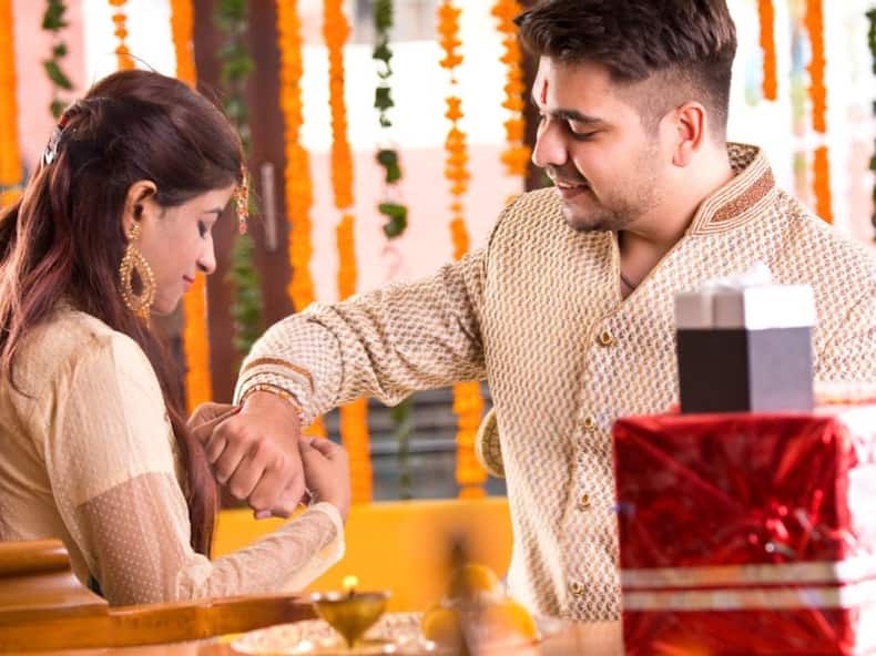 Rakshabandhan पर पेरेंट्स बच्चों को जरूर सिखाएं ये 5 बातें, हमेशा बनी रहेगी भाई-बहन की दोस्ती