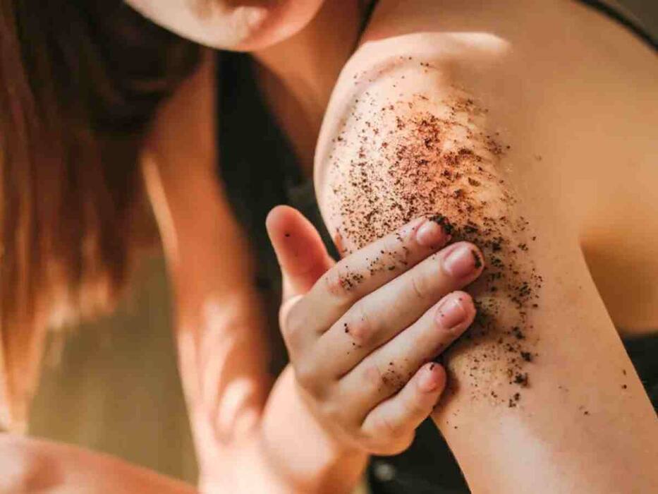 काले हाथों को साफ कैसे करें? इन 5 चीजों से घर पर करें मैनीक्योर