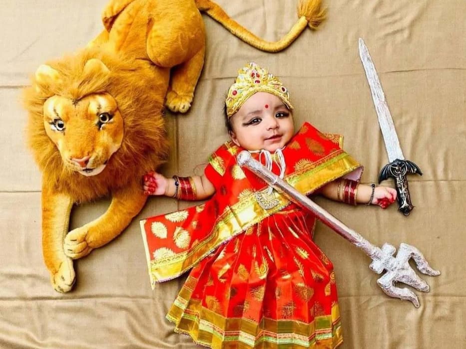 नवरात्रि में जन्म लेने वाली बेटियों के दें माता रानी के 10 मॉडर्न और यूनिक नाम, जानें इनका अर्थ भी