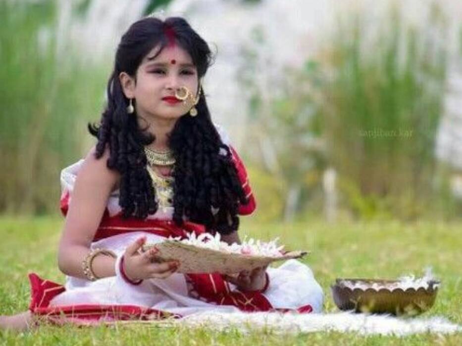 नवरात्रि में जन्म लेने वाली बेटियों के दें माता रानी के 10 मॉडर्न और यूनिक नाम, जानें इनका अर्थ भी