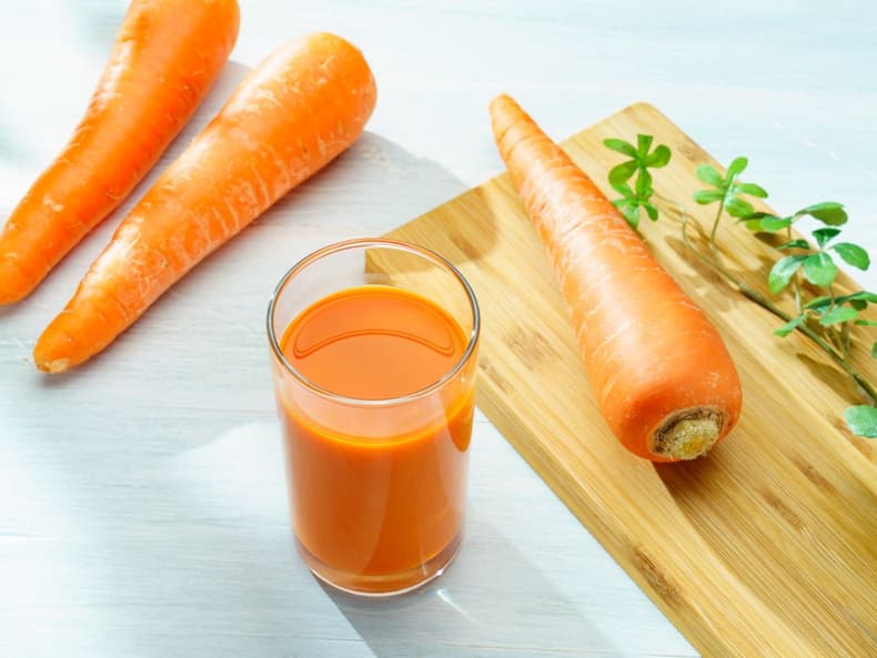 बदलते मौसम में कौन-सी सब्जियों का जूस पीना चाहिए? एक्सपर्ट से जानें