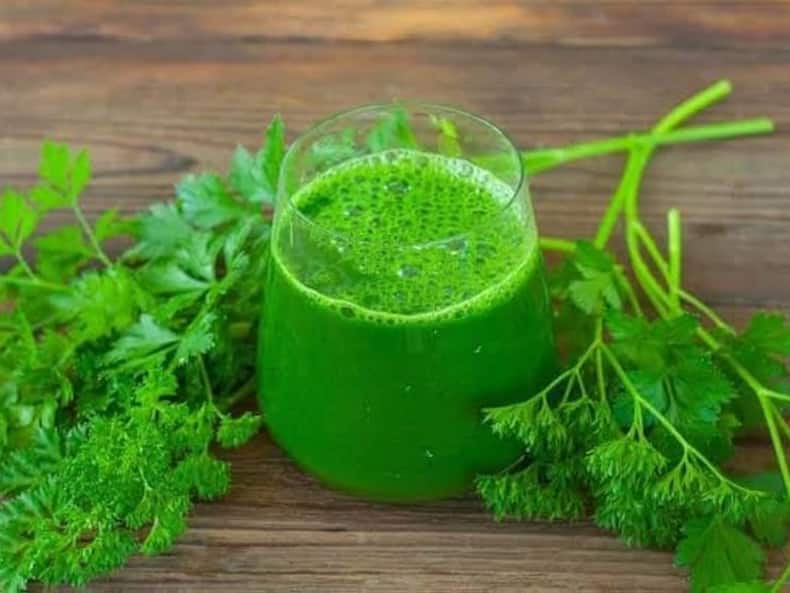 बदलते मौसम में कौन-सी सब्जियों का जूस पीना चाहिए? एक्सपर्ट से जानें