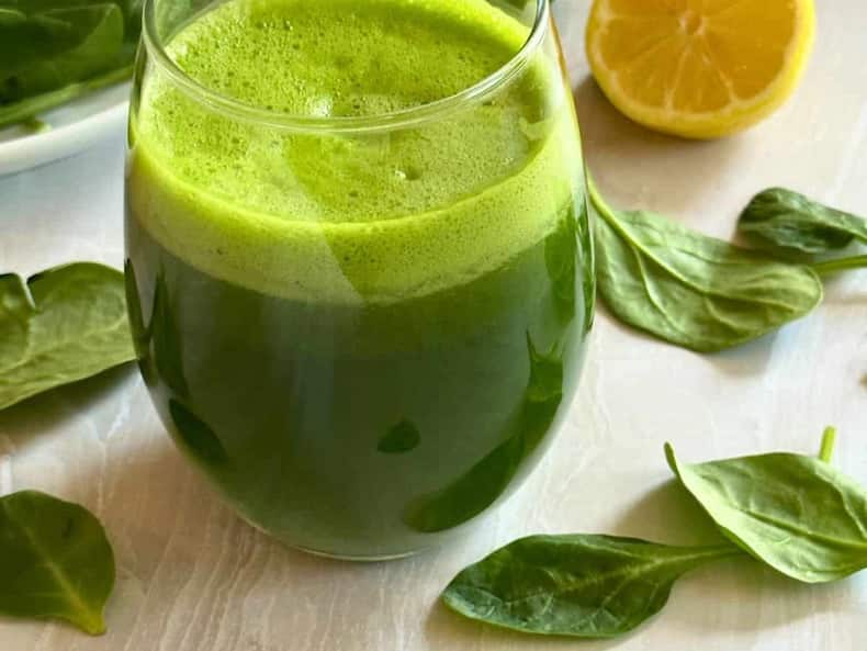बदलते मौसम में कौन-सी सब्जियों का जूस पीना चाहिए? एक्सपर्ट से जानें