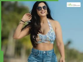 Shweta Tiwari Birthday Special: How She Balances Yoga, Dance & Fun Workouts to Stay Energetic Shweta Tiwari Birthday Special: How She Balances Yoga, Dance & Fun Workouts to Stay Energetic