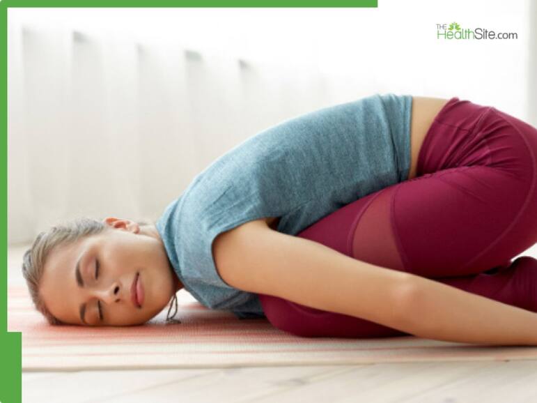 5 Minute Easy Yoga Poses For Beginners To Ease Stiffness And Relax The Body