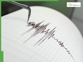 Massive 7.6 magnitude earthquake hits Indonesia, several building damaged, many feared trapped in the rubble; Tsunami alert activated
