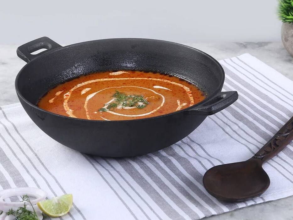 Non Stick या स्टील नहीं इस कड़ाही में पकाए सब्जी, शरीर में कभी नहीं होगी खून की कमी