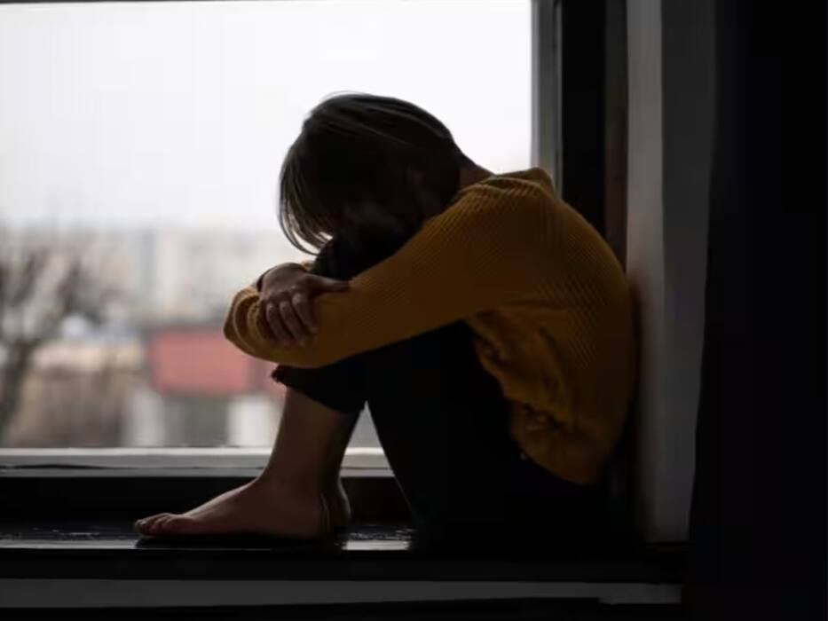बंद नाक, गले की जलन और सूखी खांसी... प्रदूषण के 7 लक्षणों में नस्य थेरेपी से मिलेगी तुरंत राहत