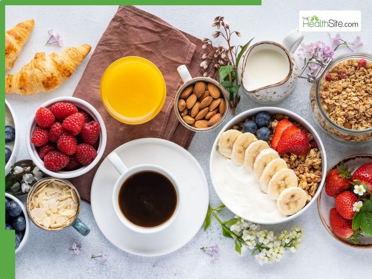 7 Healthy Breakfast Foods You Should Start Eating After 40 | TheHealthSite.com