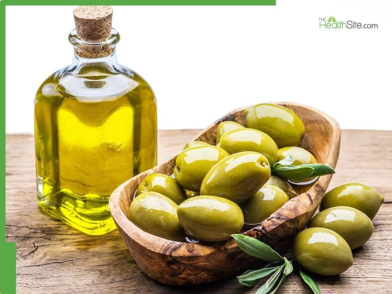 5 Best Oils To Mix With Castor Oil For Faster Hair Growth Based On Your Hair Type