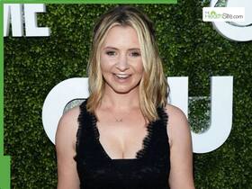 What is precancerous polyp?    7th Heaven    star Beverley Mitchell urges young women to prioritize routine screenings