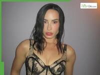 Skyscraper singer Demi Lovato opens up about eating disorder recovery: Coping tips that make a difference