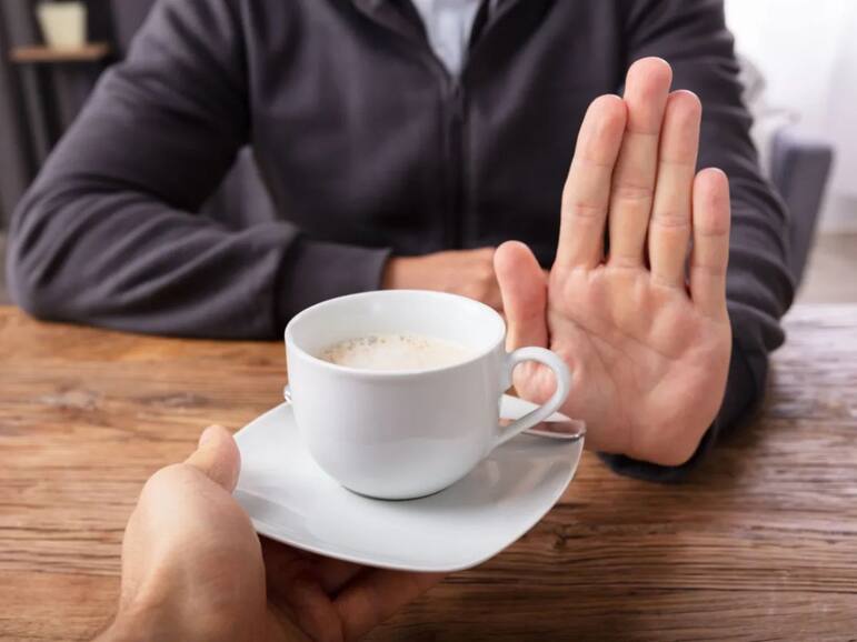 गर्मियों में हर वक्त रहती है सुस्ती और आलस? इन 5 आसान टिप्स से दिनभर रहें एनर्जेटिक