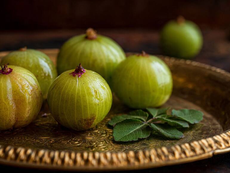5 Best natural oils to blend with castor oil for quick and faster hair growth on an oily scalp