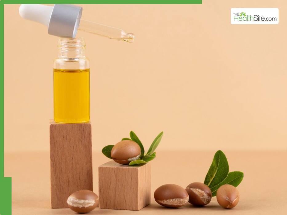 7 lightweight oils to mix with castor oil for faster hair growth based on your type