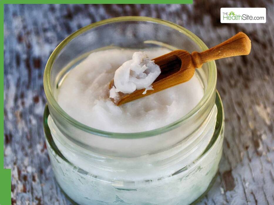 7 lightweight oils to mix with castor oil for faster hair growth based on your type