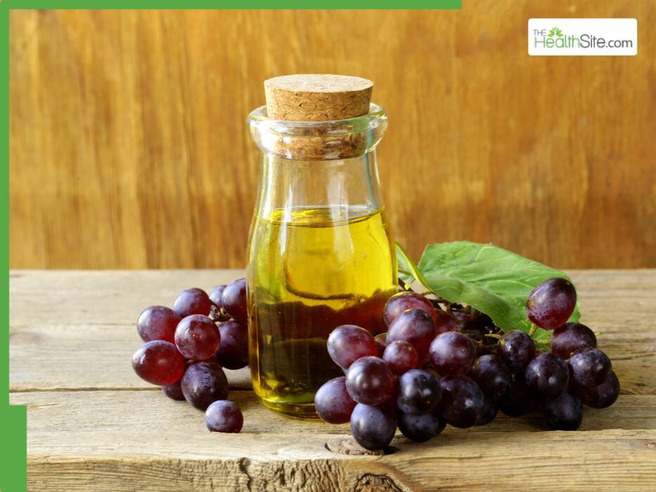 5 Best oils to blend with olive oil for thick and faster hair growth on oily scalp