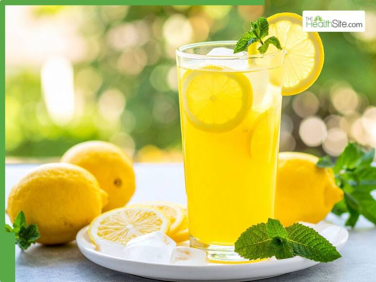 5 Best cooling drinks that can help beat the summer heat naturally