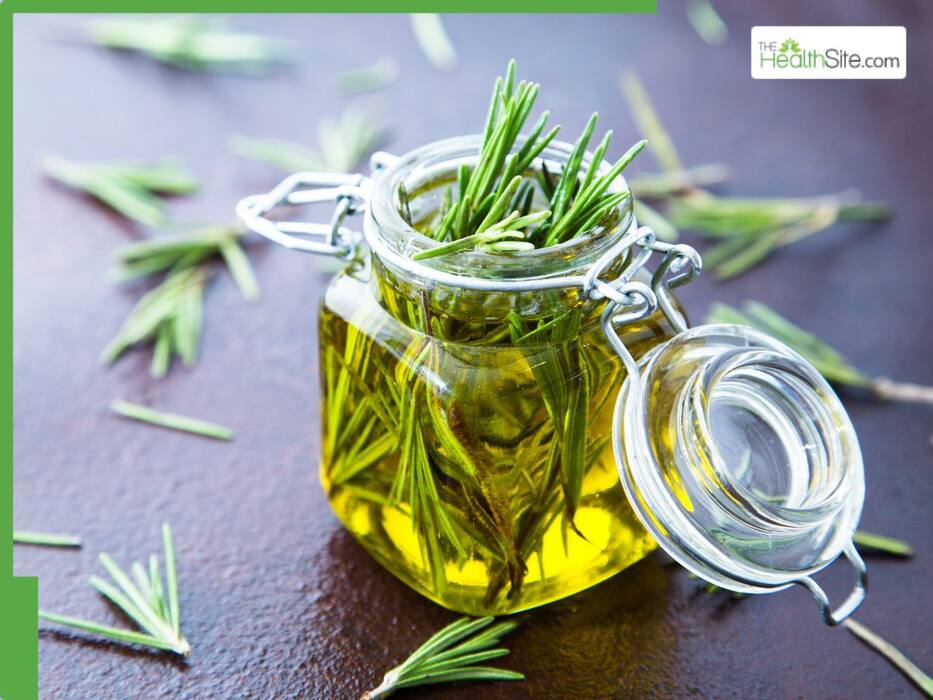 5 Best oils to mix with olive oil for better hair growth based on your hair type
