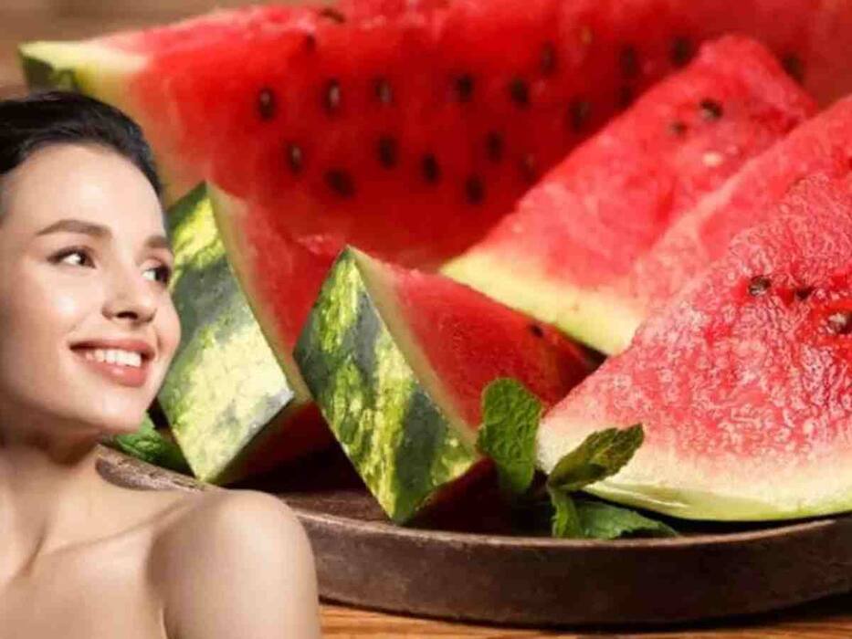 तरबूज से घर पर करें फेशियल, बस फॉलो करें ये 5 आसान स्टेप्स