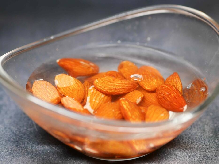 एक दिन में कितने बादाम और किशमिश खाने चाहिए? जानें सेवन का सही तरीका
