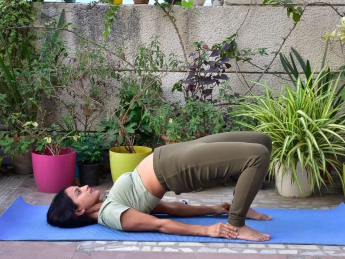setubandhasana