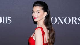 Anne Hathaway lived with severe vision problems throughout her 30s due to cataracts: Hidden risks explained