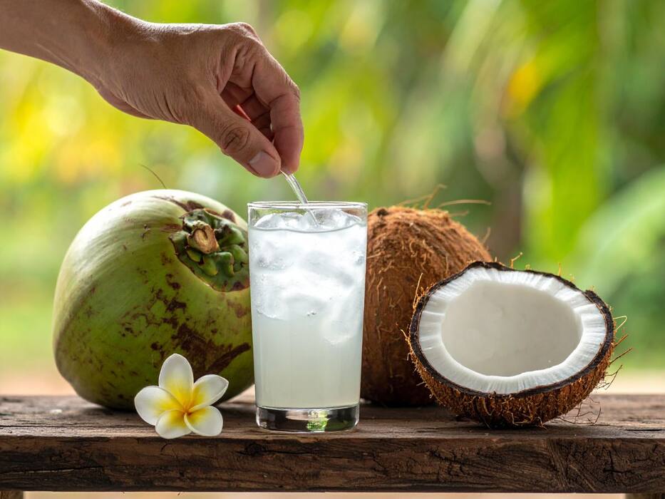 6 refreshing alternatives to caffeinated drinks for a cooler, hydrated summer