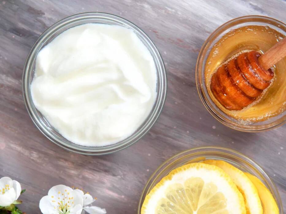 5 easy kitchen face packs to brighten dull, sweaty skin naturally this summer