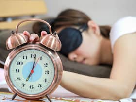 Getting 6–8 hours of sleep may lower dementia risk in people with focal epilepsy, study finds