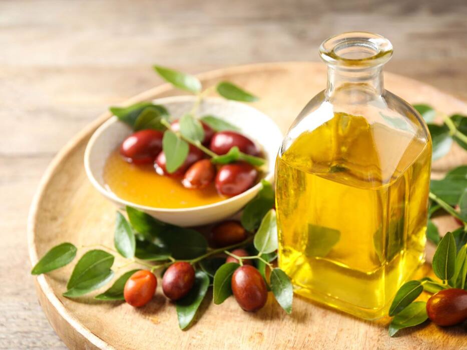 5 best hair oils to mix with castor oil for faster hair growth in summer