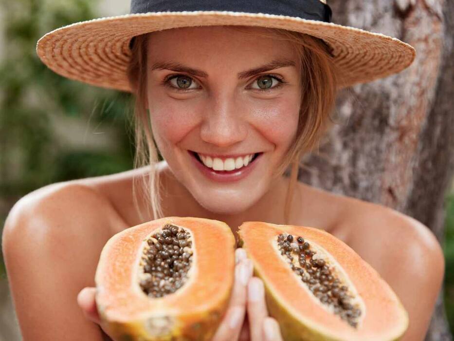 5 reasons papaya is the ultimate summer fruit for gut health