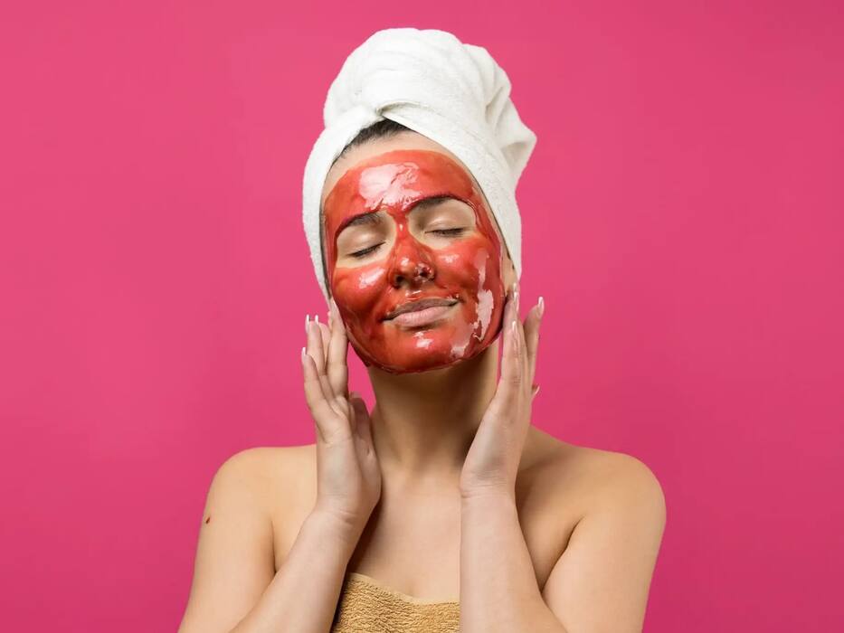 Summer skincare tips: 5 natural ingredients to remove tan and prevent acne breakouts