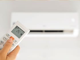 नौतपा के दौरान AC का टेम्परेचर कितना रखना चाहिए? जानिए सही तापमान और सावधानियां
