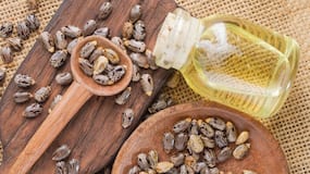 5 best castor oil combinations for faster hair growth in monsoon based on your hair type