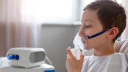Pneumonia: Early warning signs that could signal serious lung infection