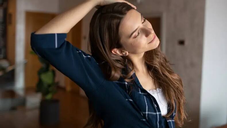 5 head exercises to avoid spondylitis