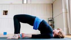 5 floor exercises to strengthen the spinal muscles