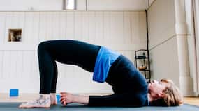 5 floor exercises to strengthen the spinal muscles