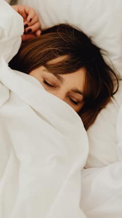 5 warning signs your body needs more sleep