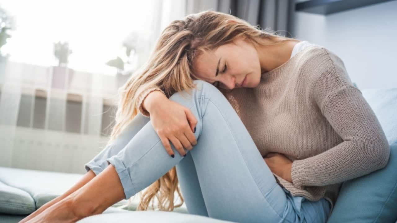 बच्चेदानी में सूजन असहनीय दर्द का कारण बनती है।