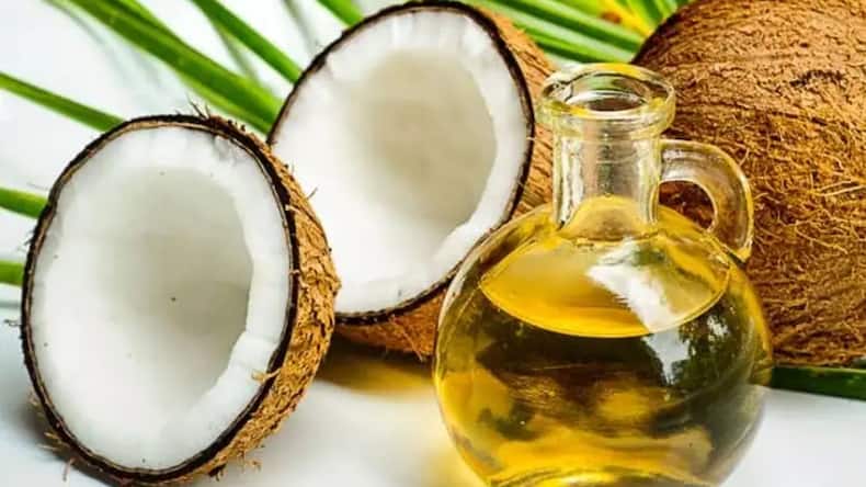 5 hair oils for frizzy hair in monsoon