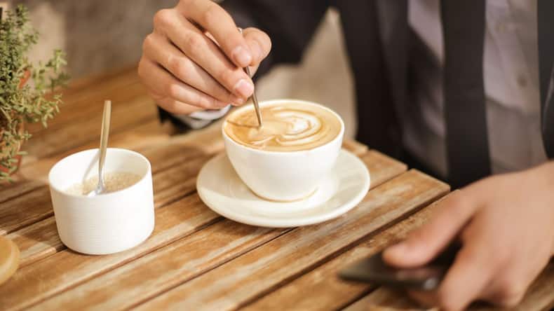 Uric acid control tips: 5 monsoon habits that can help prevent gout