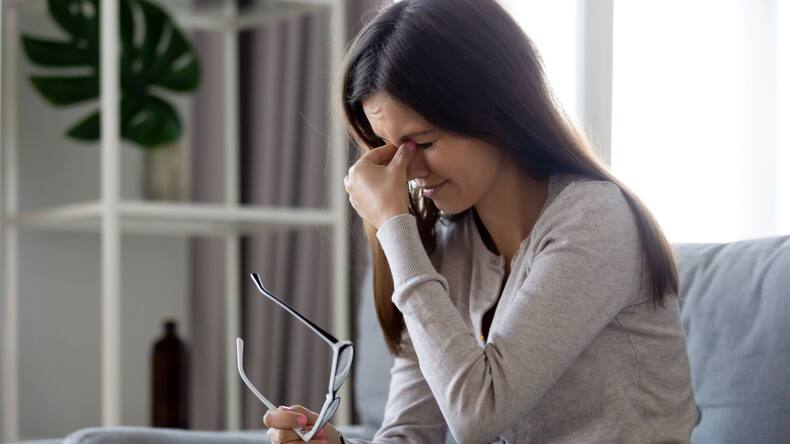 Doomscrolling in bed? Here are 5 ways it can harm your health