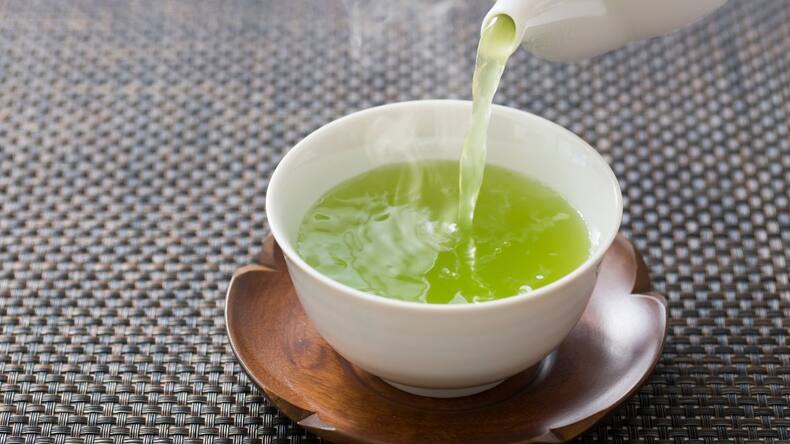 Lose belly fat naturally? These 5 morning drinks may help